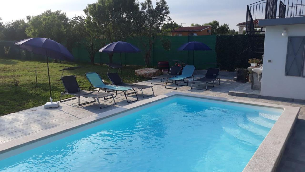 Holiday Home Dioniza 沃德年 外观 照片