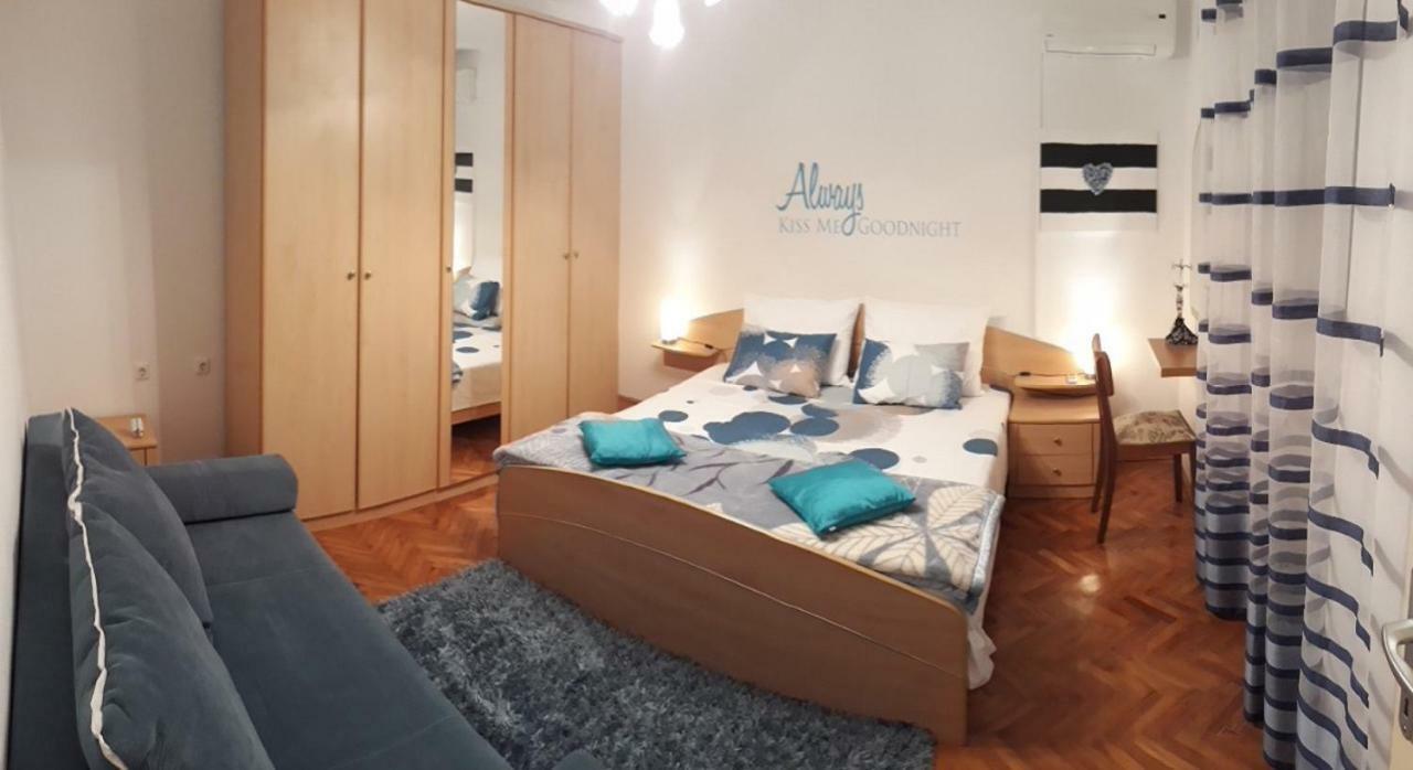 Holiday Home Dioniza 沃德年 外观 照片